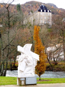 Chemin du Croix, Lourdes, France