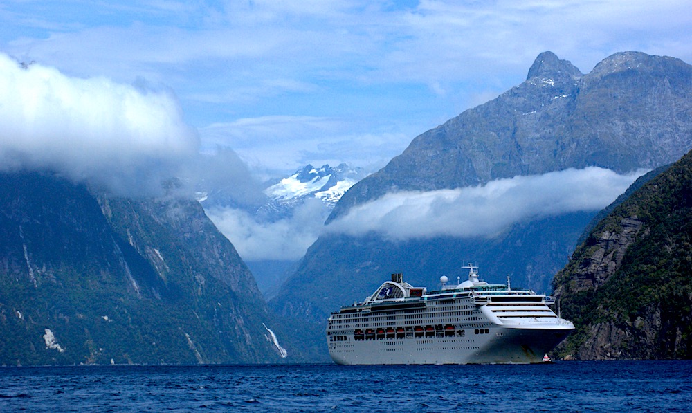 Mildfor Sound Cruise Liner, Milford Sound, New Zealand