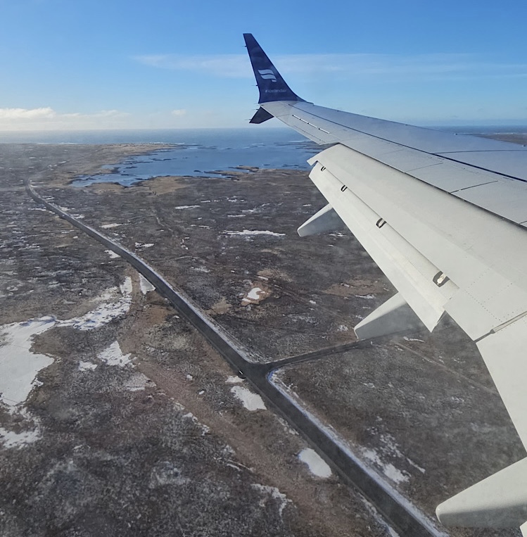 Flying to Reykjavik 