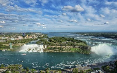 How to appreciate Niagara Falls without its commercial horror